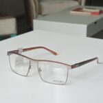 AZZARO Metalni dioptrijski okvir svetlo sive boje sa narandžastim detaljima AZ31152 C03 56-17-140