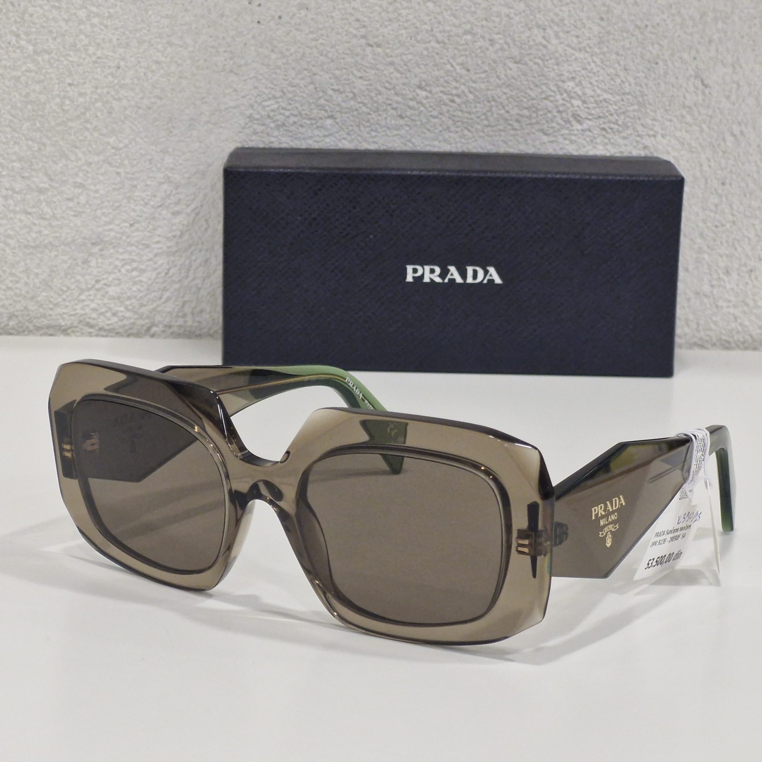 PRADA Transparentne braon sunčane naočare SPR B23 29E 90F PRADA Transparentne braon sunčane naočare SPR B23 29E 90F